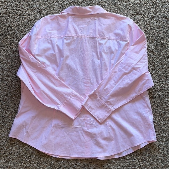 Tommy Hilfiger Women’s 24 Stretch Light Pink Long Sleeve Button Down Shirt - Picture 5 of 7